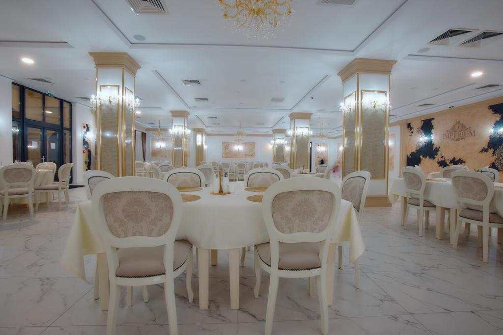 Hotel Imperium Botiz Exterior foto